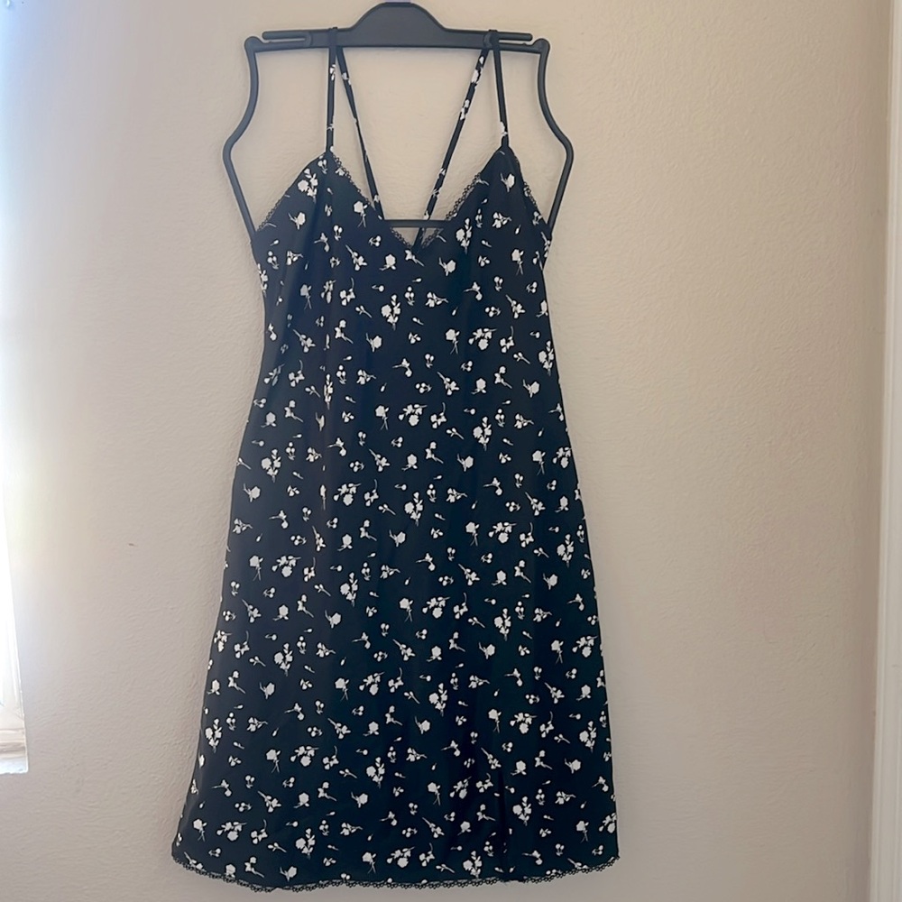 Floral Dress - Black and White Floral